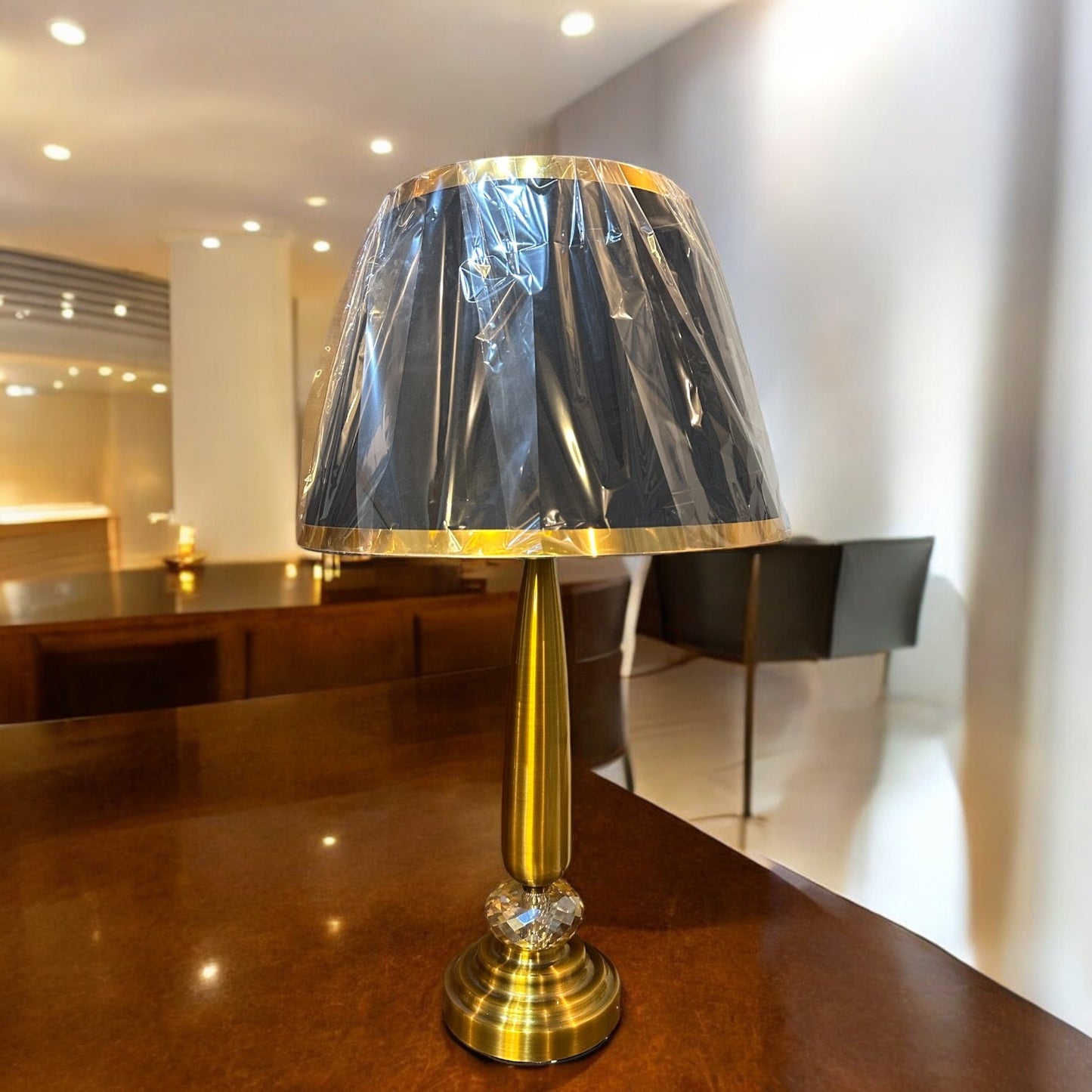 GOLDEN GLAMOUR LAMP
