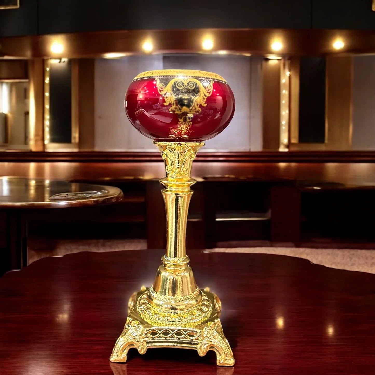 MAJESTIC CENTREPIECE