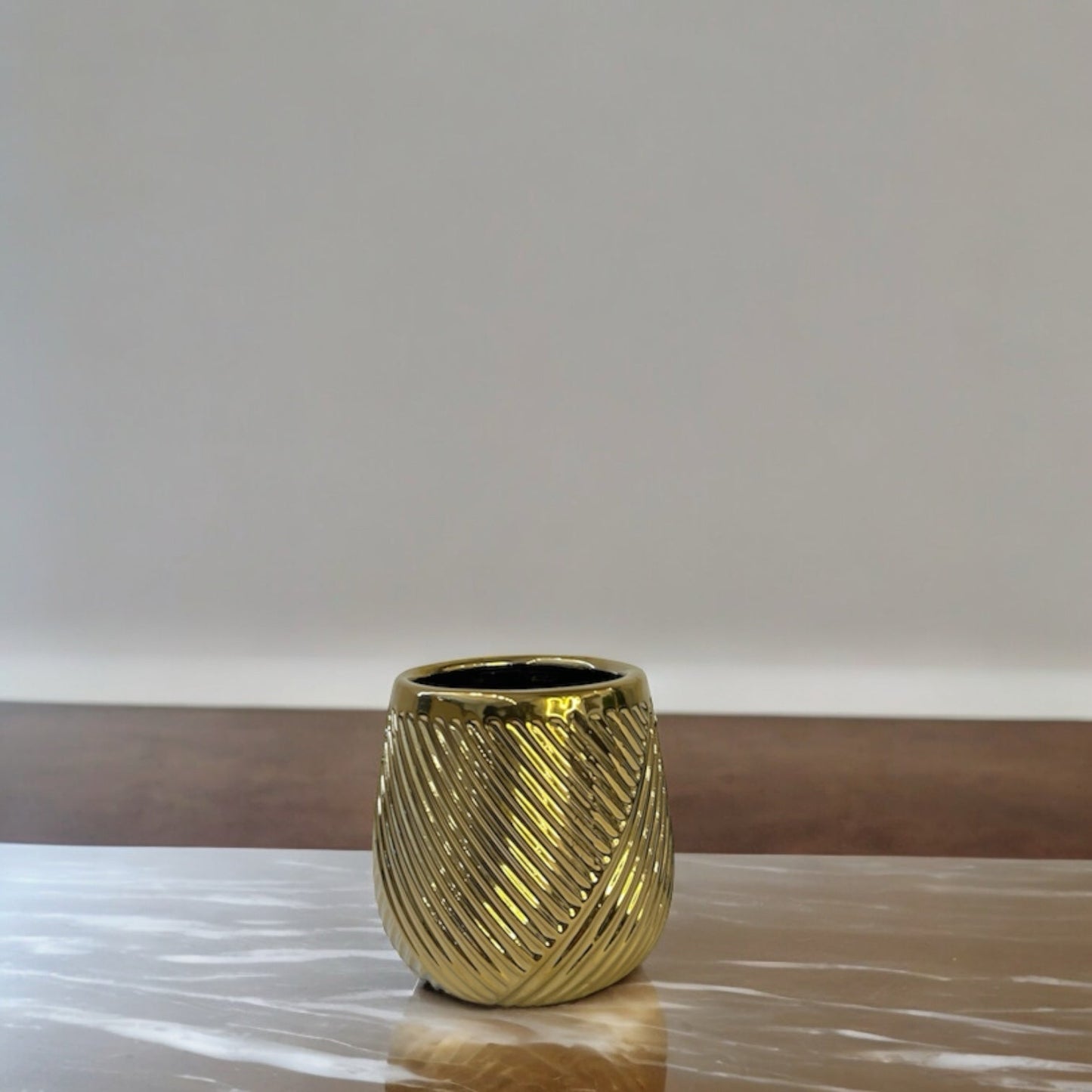 MINI CERAMIC GOLDEN VASE