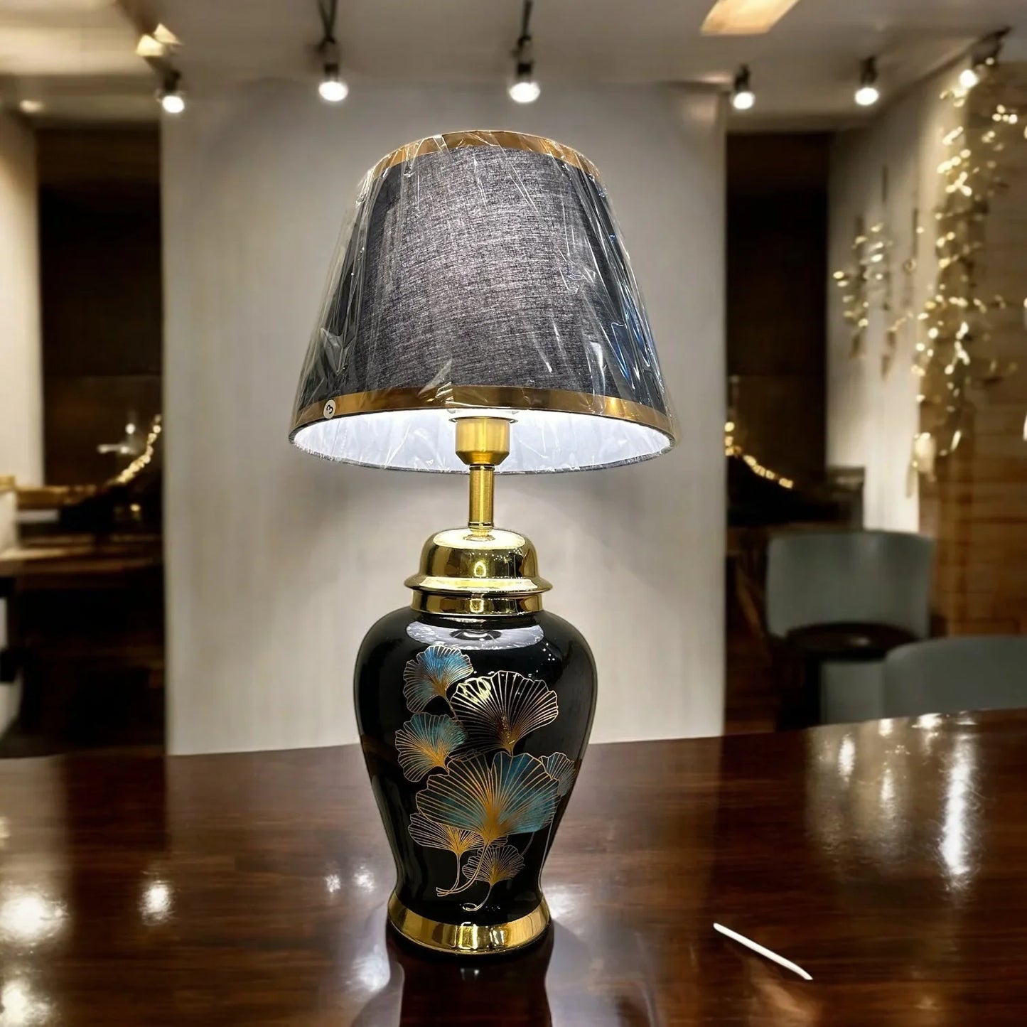 BLACK AND GOLDEN FLORAL LAMP