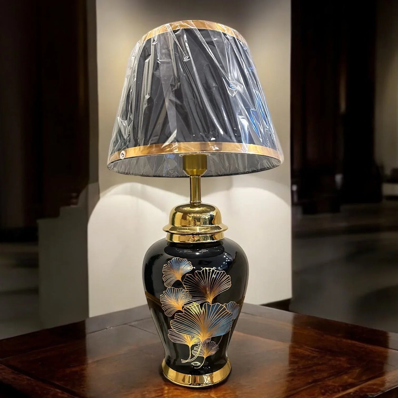 BLACK AND GOLDEN FLORAL LAMP