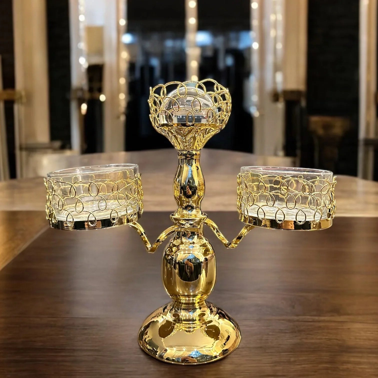 GOLDEN METAL CANDLEHOLDER