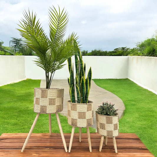 KNOT AND WOOD PLANTERS